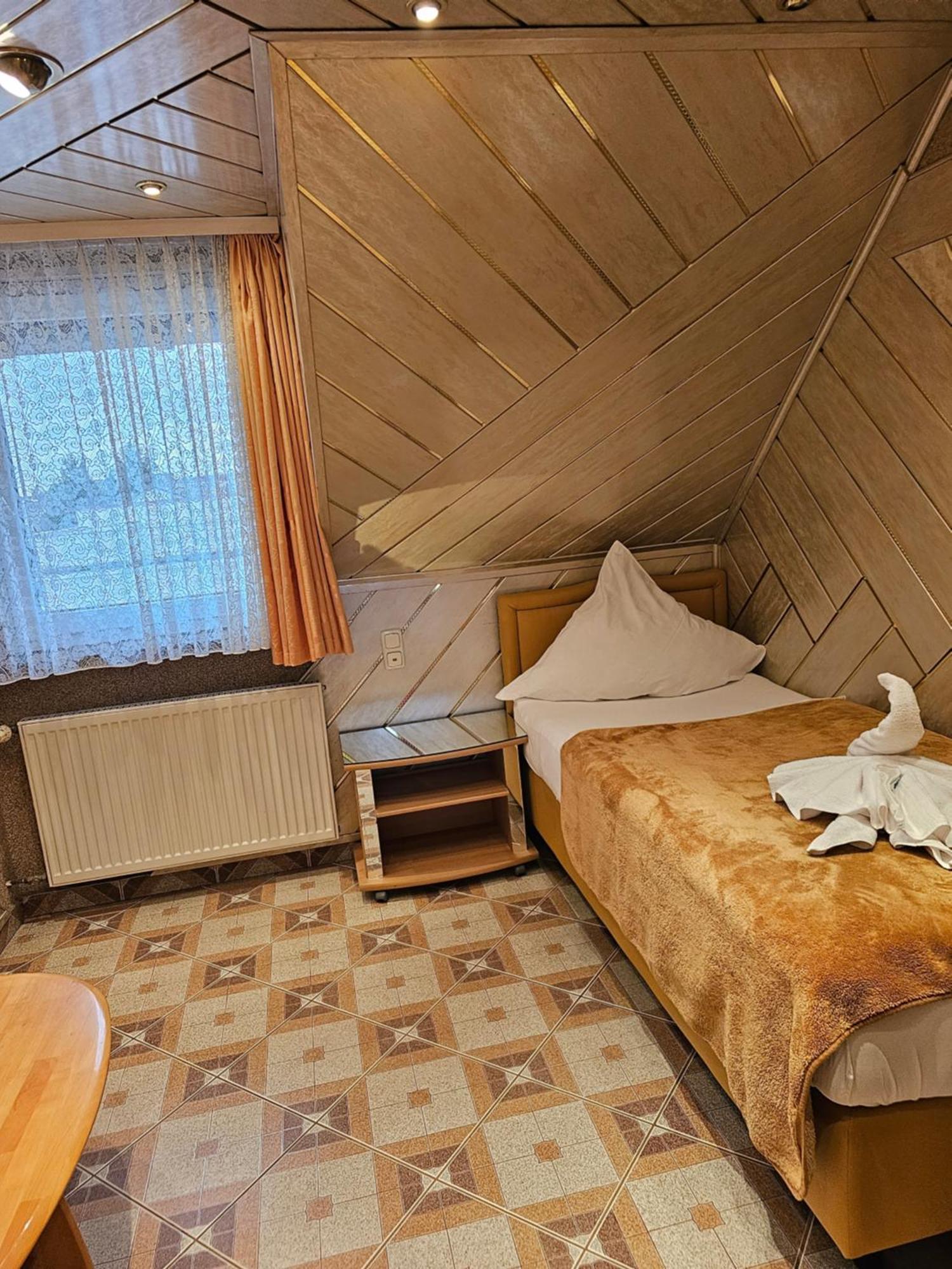 Hotel Tenne Фірнгайм Екстер'єр фото