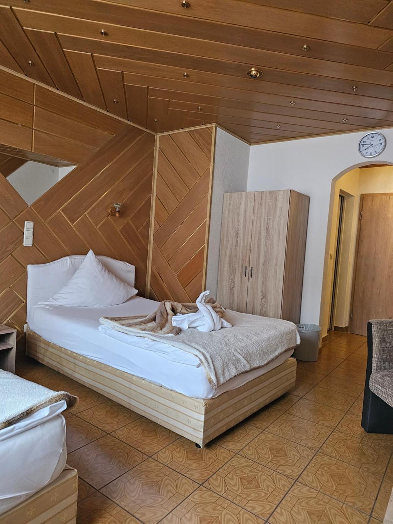 Hotel Tenne Фірнгайм Екстер'єр фото